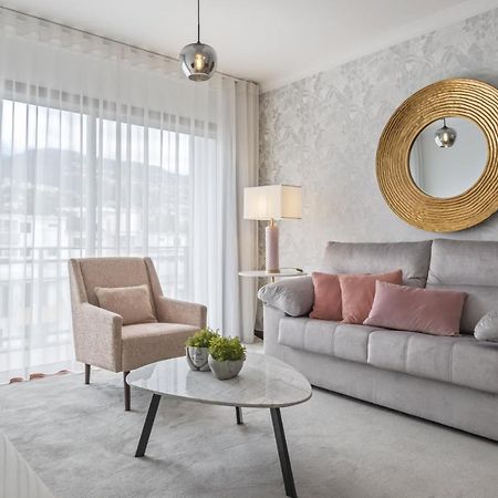 Fifth Apartment By Madeira Sun Travel ฟุงชาล ภายนอก รูปภาพ